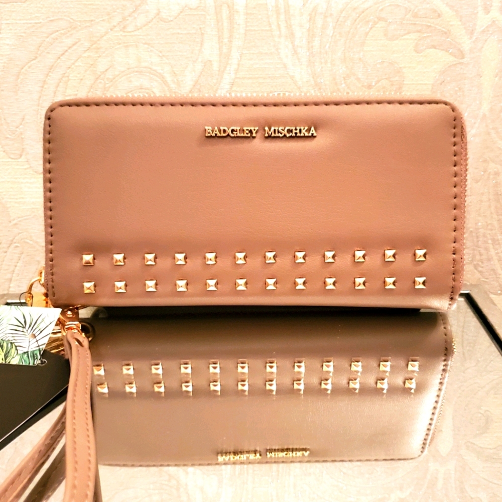 NWT Badgley Mischka Taupe Wallet with Gold Studs